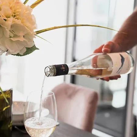 Appartement Seeauszeit In Direkter Seenaehe Friedrichshafen